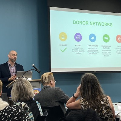 Jeremy Simon giving presentation for Donor Networks