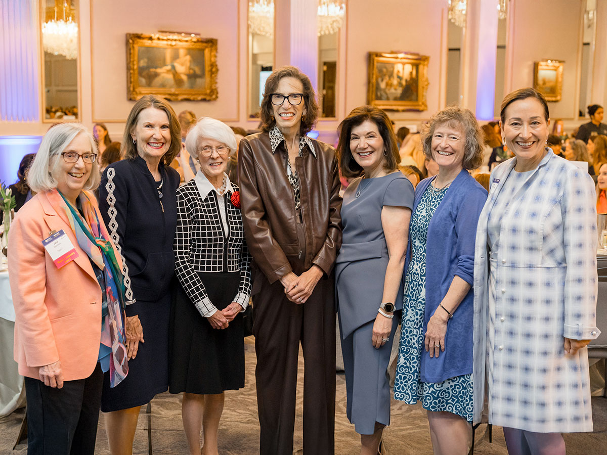 Image of Linda Mellowes and past winners